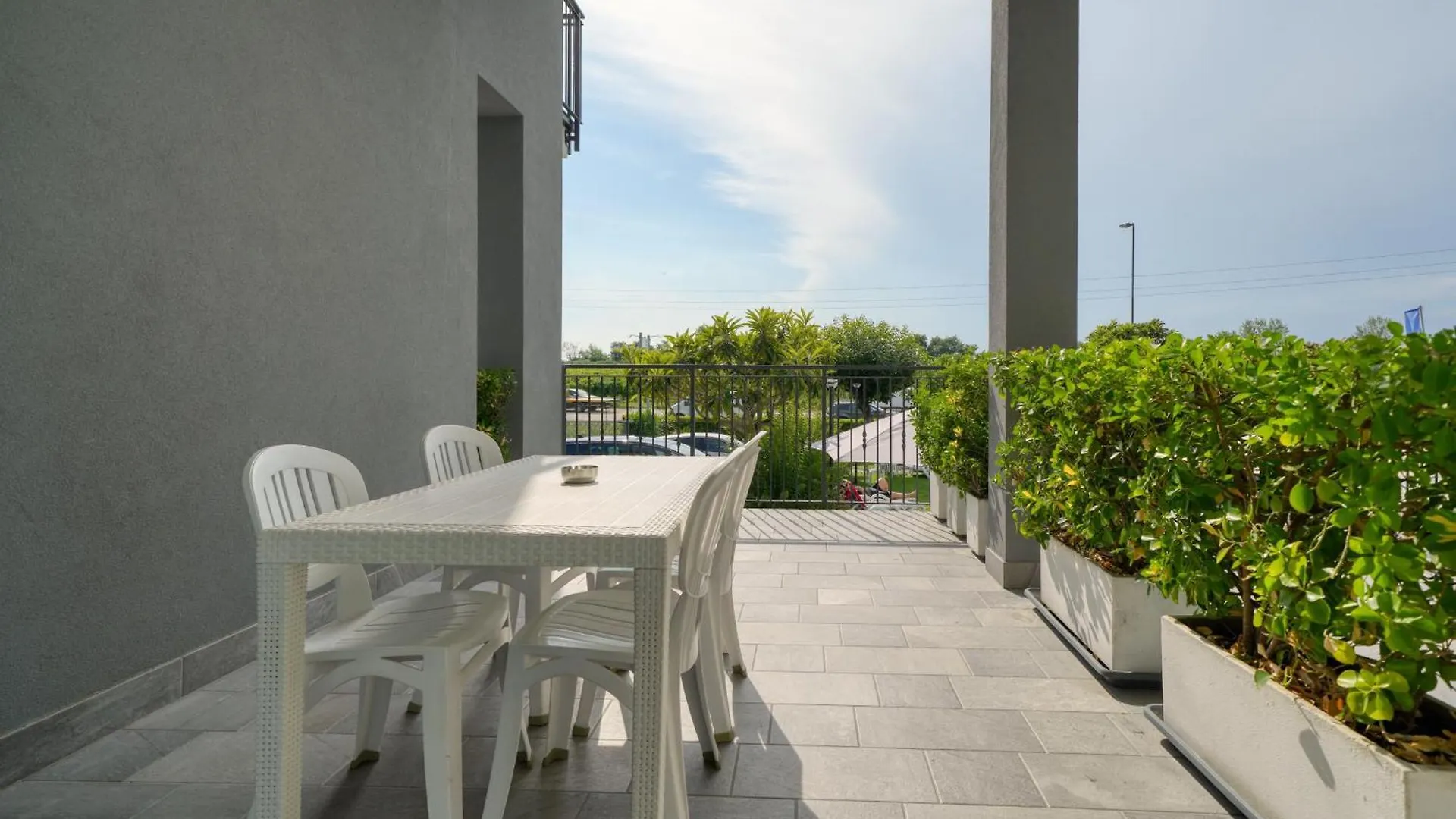 Guest house Camere Da Mirella Lazise